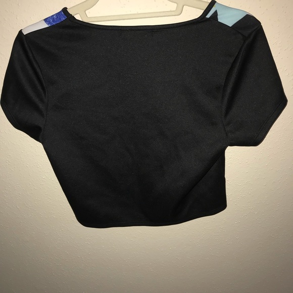 Abstract Print Crop Top - Picture 2 of 2